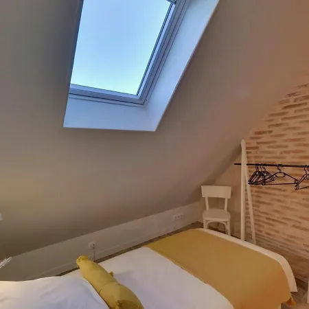 Charmante Maison Bourbonnaise Du Xviiie Avec Animaux Acceptes - Fr-1-489-393 *