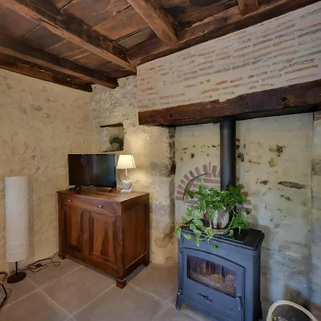 Charmante Maison Bourbonnaise Du Xviiie Avec Animaux Acceptes - Fr-1-489-393 Ferienhaus Taxat-Senat