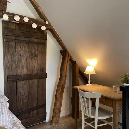 Charmante Maison Bourbonnaise Du Xviiie Avec Animaux Acceptes - Fr-1-489-393 *