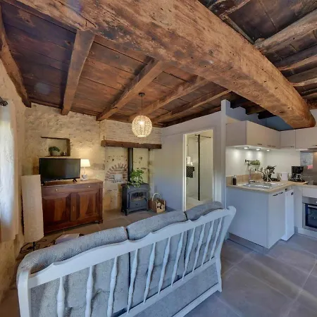 Charmante Maison Bourbonnaise Du Xviiie Avec Animaux Acceptes - Fr-1-489-393 펜션
