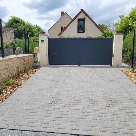 Charmante Maison Bourbonnaise Du Xviiie Avec Animaux Acceptes - Fr-1-489-393 * Taxat-Senat