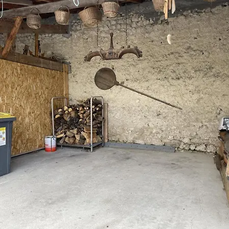 Gospodarstwo wiejskie Charmante Maison Bourbonnaise Du Xviiie Avec Animaux Acceptes - Fr-1-489-393 Taxat-Senat