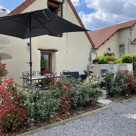 Gospodarstwo wiejskie Charmante Maison Bourbonnaise Du Xviiie Avec Animaux Acceptes - Fr-1-489-393