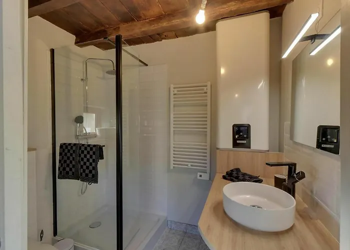 Charmante Maison Bourbonnaise Du Xviiie Avec Animaux Acceptes - Fr-1-489-393 Feriehus *