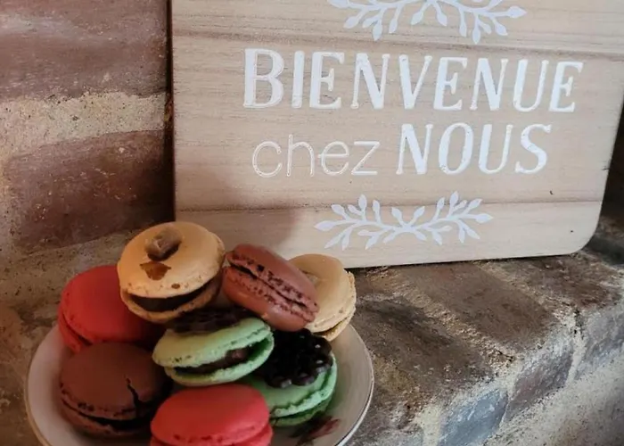 Charmante Maison Bourbonnaise Du Xviiie Avec Animaux Acceptes - Fr-1-489-393 Taxat-Senat