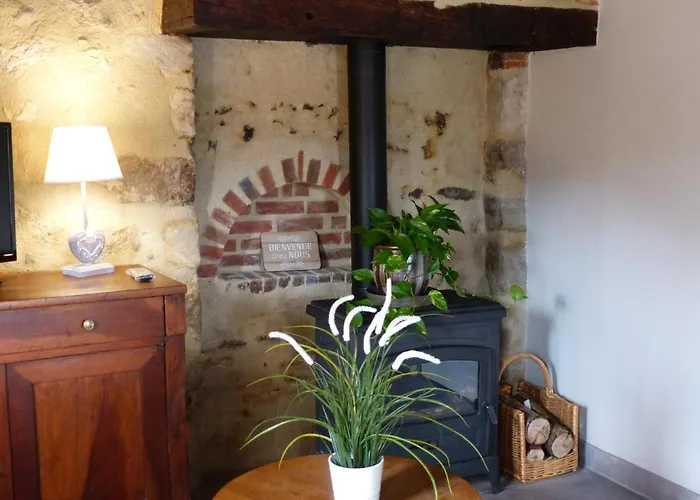 Feriehus Charmante Maison Bourbonnaise Du Xviiie Avec Animaux Acceptes - Fr-1-489-393